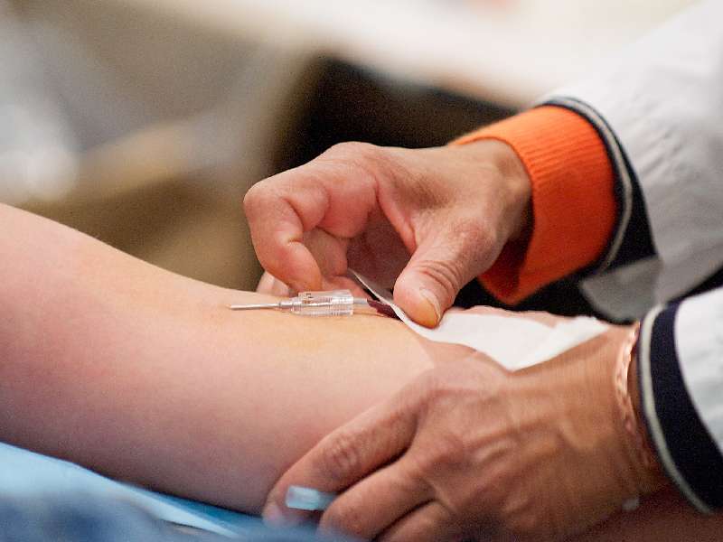 X射線血液輻照儀的應用優勢及國內現狀